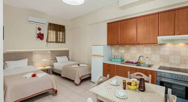 Апартаменты c 1 комнатой с частичным видом на море Sunrise Hotel & Apartments