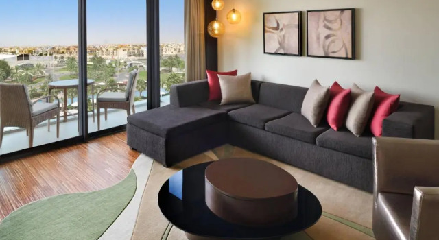 Полулюкс Connecting Marriott Hotel Al Forsan, Abu Dhabi
