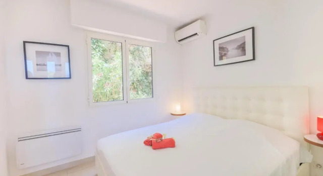 Villa Soleil dOr, Забронировать Отель Отели в центре Вильфранш-сюр-Мер, в центре