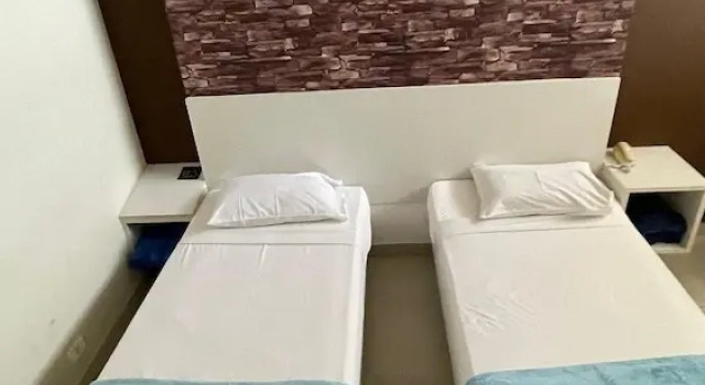 Люкс Living Hotel Flex Inn
