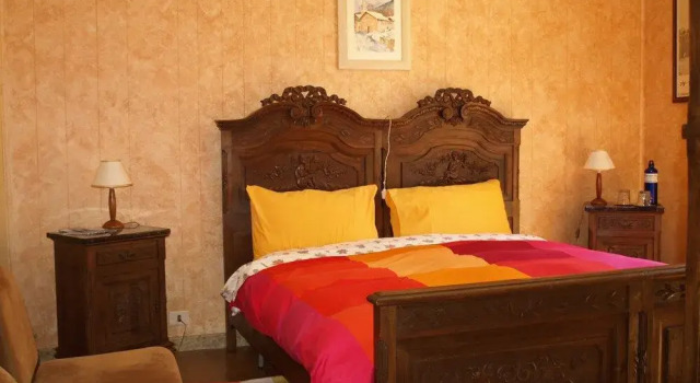 Bella Baita BB and T.E.M association, Book Hotel Hoteller i Pinasca med parkering, Parkering