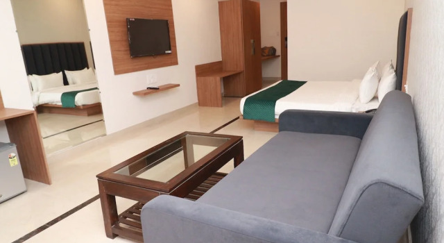 Номер Superior 7 VACHAN LAWNS AND BANQUET