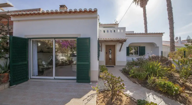 D07 - Torraltinha Villa in Lagos, Забронировать Вилла Лагуш Барловенто