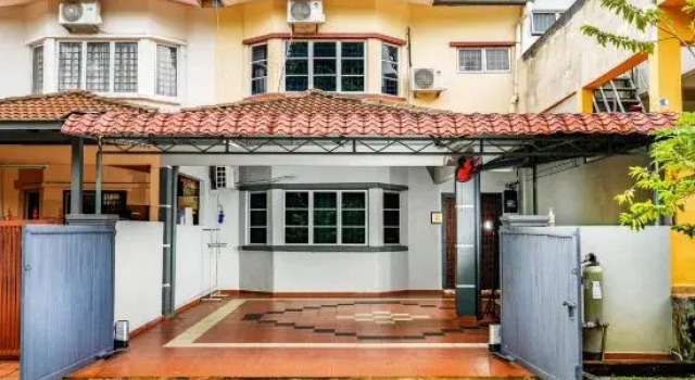 Seremban-Spacious-Lovely-Home-Bkt Chedang-S2-10R4B, Prenota Hotel Hotel a Negeri Sembilan con parcheggio, Parcheggio