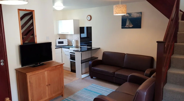 Коттедж Economy Tolroy Manor Holiday Park