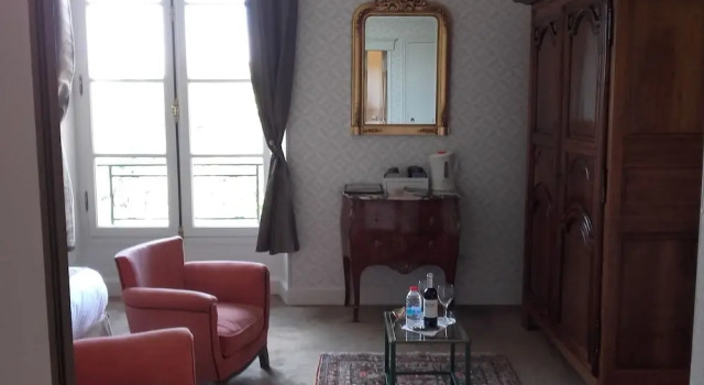 Château de Rouffiac Chambres d'hôtes Vignoble de Cahors, Rezervovat Hotel Hotely v Lot Valley s parkováním, Parkování