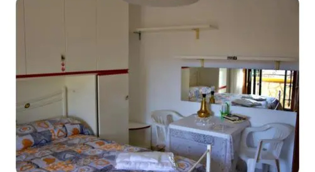 B&B In Villa Le Gemelline, Забронировать Отель «постель и завтрак» Отели Меркато-Сан-Северино с парковкой, Парковка