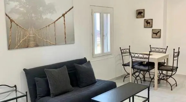 T2 bis COSY rénové en 2019, Avignon centre-ville, Prenota Appartamento Hotel a Alvernia con parcheggio, Parcheggio
