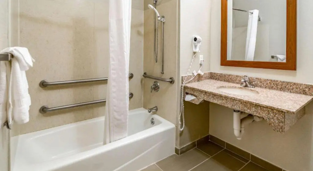 Номер Standard Comfort Inn & Suites Rapid City South - Mt Rushmore Gateway