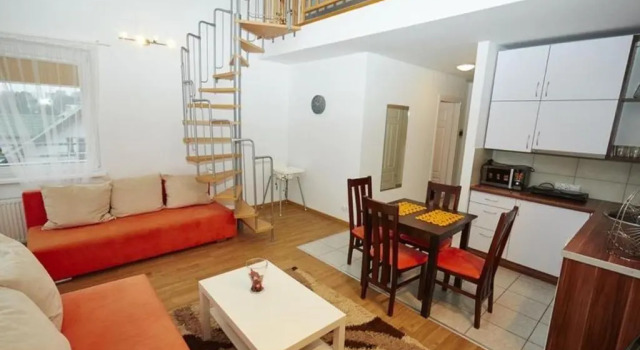 Apartamenty Międzymorzem, Varaa Huoneisto Hotellit Pommeri pysäköinnillä, Pysäköinti