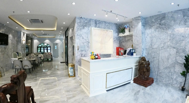 Dinh Phat Hotel, Забронировать Отель Недорогие отели Района 1, рядом с Дворец Независимости, недорого