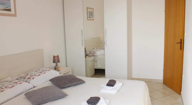 Апартаменты Apartments Lovro