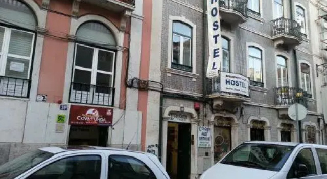 City Centre Anjos Guesthouse, Забронировать Отель Арроюш Лиссабон