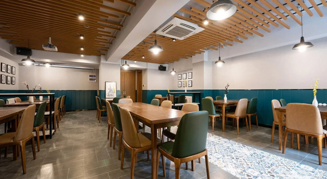 James Joyce Coffetel Harbin West High-speed Railway Station Wanda Plaza
