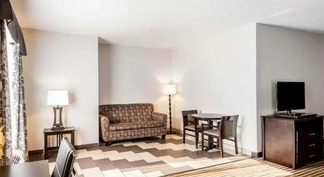 Люкс Comfort Inn & Suites Alva