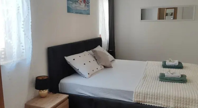 Апартаменты Apartment With Pool in Karlobag