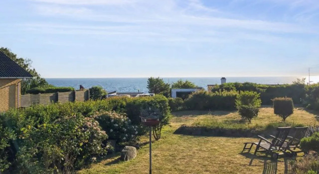 "Suoma" - 300m from the sea in Bornholm, Rezerwuj Hotel Hotele w Hasle z parkingiem, Parking