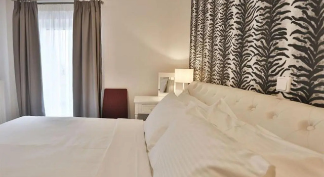 V Luxury Apartment 3, Prenota Appartamento Hotel a Epiro con parcheggio, Parcheggio