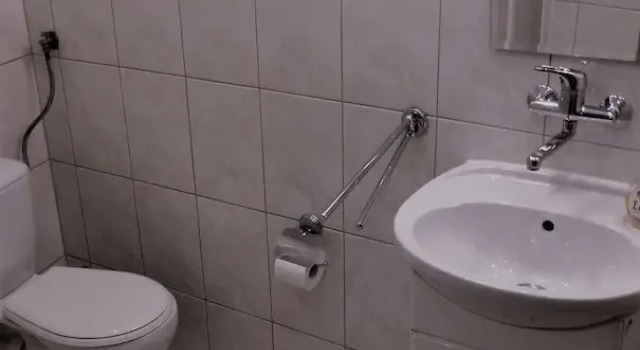 Люкс Classic с балконом и с видом на горы Guest Rooms and Family Apartments