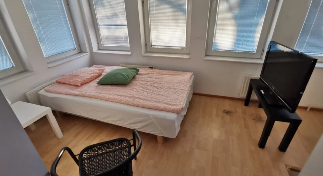 Inviting 4-bed House in Turku Very Close Citycente, Boek Hotel Hotels in Zuid Finland met parkeren, Parkeren