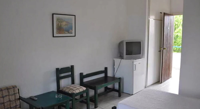 Sithonia Village, Забронировать Отель Геракини 