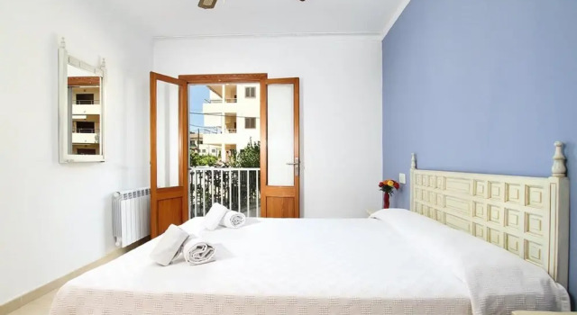 Apartment - 3 Bedrooms with WiFi and Sea views - 108768