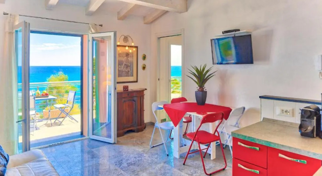 Villa Lucrezia - San Lorenzo al Mare, Забронировать Вилла Коттеджи Сан-Лоренцо-аль-Маре, Коттедж