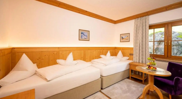 Hotel Enzian, Book Hotel Hotels in Vorarlberg with Parking, Parking