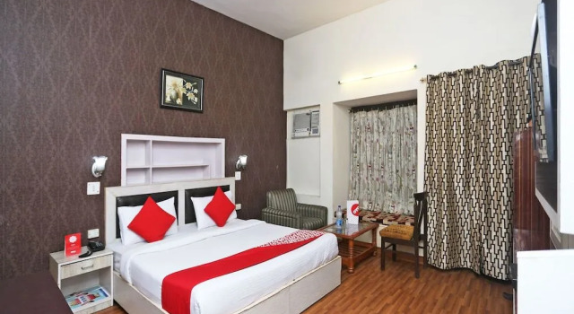 OYO 14908 Chirag Residency, Забронировать Отель Отели Нью-Дели с завтраком, Завтраки