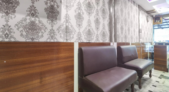 OYO 73783 Hotel Sai Pariwar, Varaa Hotelli Edulliset hotellit kohteessa Telangana