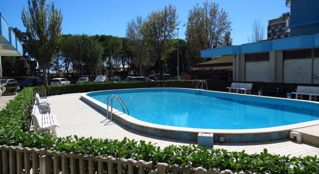 Seafront Apartment With Pool, Забронировать Апартаменты/квартира Каорле Линьяно-Ривьера
