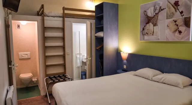 Трёхместный номер Standard Contact Hotel Le Seino Marin - Cléon Elbeuf Rouen