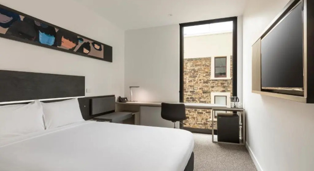 Семейный номер Deluxe ibis Adelaide