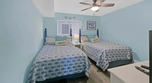Destin on the Gulf 404, Rezerwuj Apartament Hotele w Emerald Coast z parkingiem, Parking