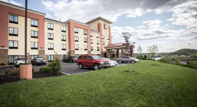 Номер Standard Comfort Suites Kingsport South