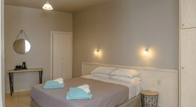 Четырёхместный номер Superior Areti Hotel