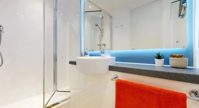 Номер Standard Canvas Capital House in Southampton