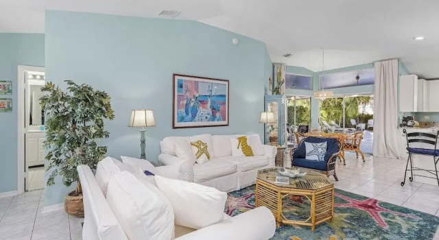 Bike to State Park: Family Getaway in Naples, Book Feriehus Villaer i Florida, Villa