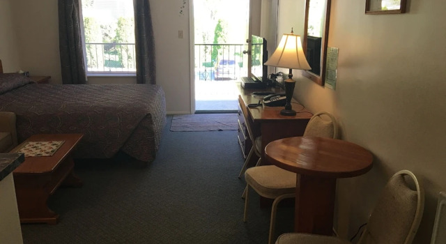 Двухместный номер Standard Мансарда Chase Country Inn