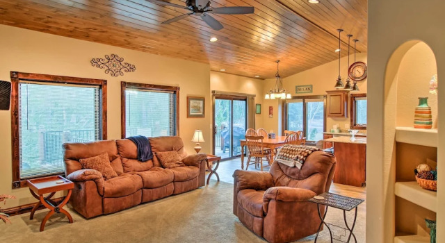 Black Hills Getaway w/ Deck - Near Hiking Trails!, Reserva ahora Casa o chalet Lead Colinas Negras
