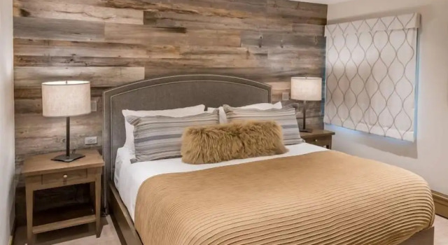 Luxury 2 Bedroom Downtown Aspen Vacation Rental With Access To A Heated Pool, Hot Tubs, Game Room And Spa, Забронировать Курортный отель Курортные отели Аспен, Курортный отель