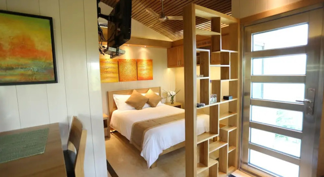 Люкс c 1 комнатой с балконом One ON Marlin Resort
