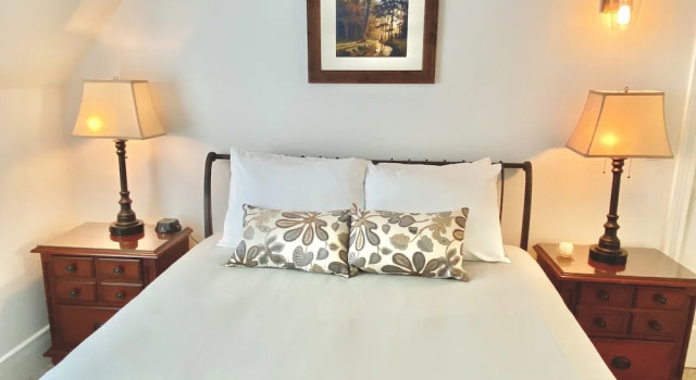 Otters Pond Bed and Breakfast, Забронировать Отель Истсаунд Orcas Island