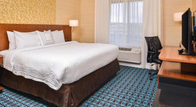 Двухместный номер Standard с видом на реку Fairfield Inn & Suites by Marriott Eugene East/Springfield