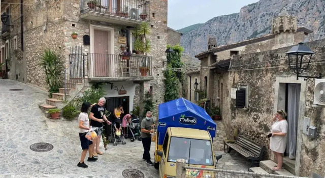 La Magara, Prenota Hotel Civita Pollino