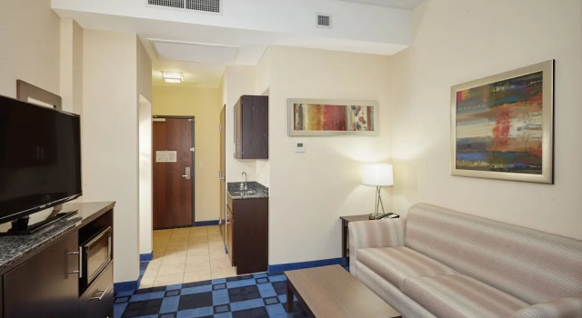 Одноместный люкс Holiday Inn Express Hotel & Suites Columbia Univ Area-Hwy 63 by IHG