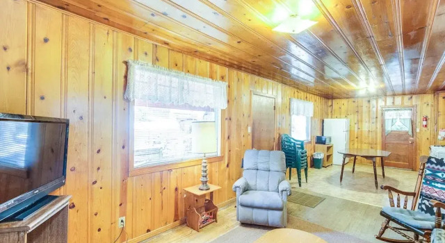 Четырёхместный номер Standard с 2 комнатами The Cabins at Cloudcroft