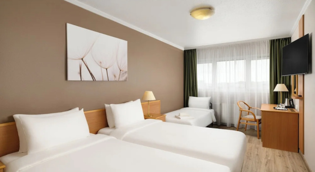 Трёхместный номер Superior Danubius Hotel Arena