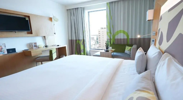 Номер Privilege Novotel Chennai OMR