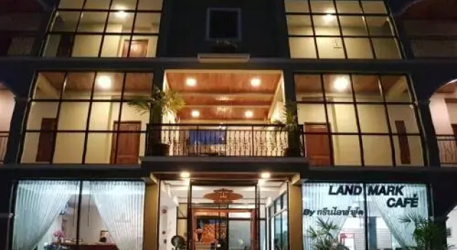 Landmark Maha Sarakham, Varaa Hotelli Hotellit North-Eastern Thailand pysäköinnillä, Pysäköinti